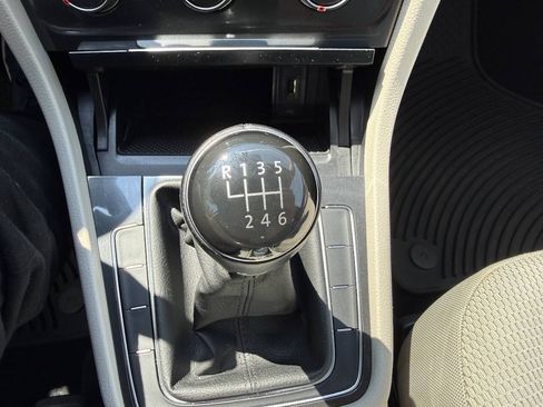 Used 2019 Volkswagen Golf S w/ Driver Assistance Package AWD/4WD image 20
