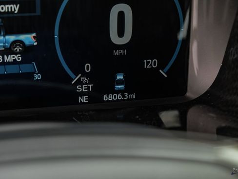 Used 2022 Ford F150 Lariat w/ Equipment Group 502A High image 92