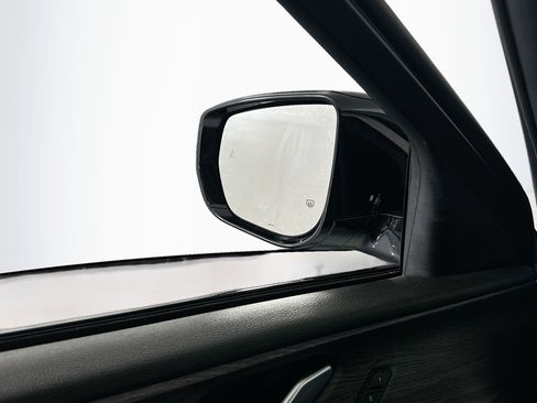 Used 2022 Jeep Grand Cherokee Limited 4xe image 16