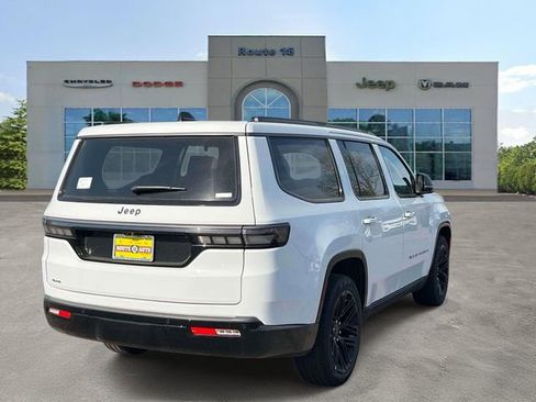 New 2026 Jeep Grand Wagoneer Limited AWD/4WD image 4