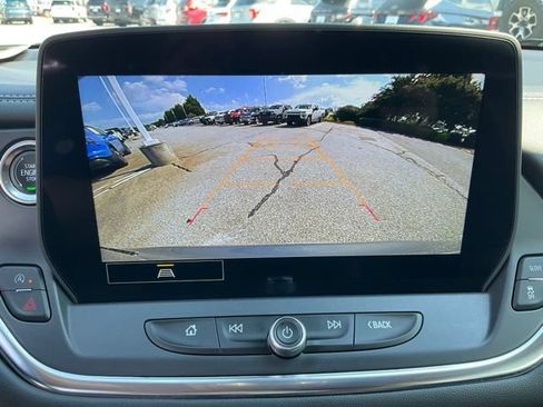 Used 2023 Chevrolet Blazer LT w/ Convenience Package FWD image 14