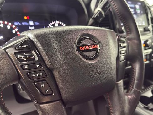 Used 2021 Nissan Titan PRO-4X w/ Pro-4x Convenience Package AWD/4WD image 21
