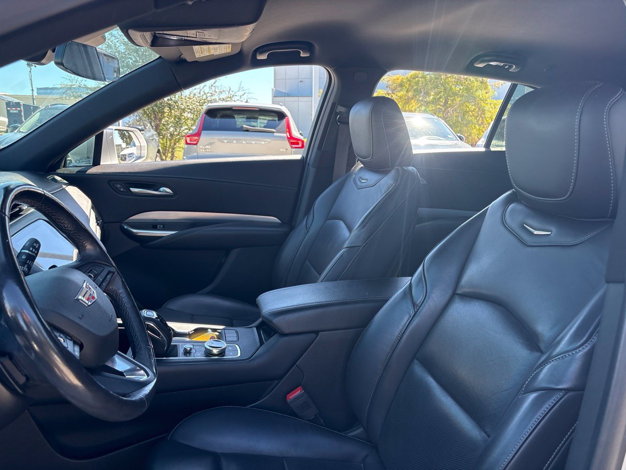 Used 2019 Cadillac XT4 Premium Luxury FWD image 16