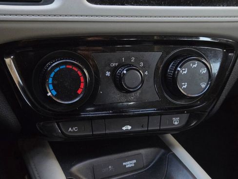 Used 2016 Honda HR-V LX image 19