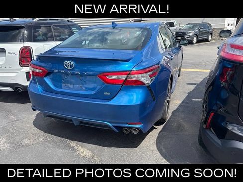 Used 2019 Toyota Camry SE FWD image 5