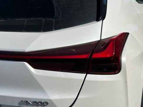 Used 2021 Lexus UX 200 w/ Accessory Package (Z1) FWD image 18