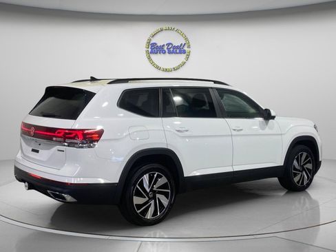 Used 2024 Volkswagen Atlas SE AWD/4WD image 5