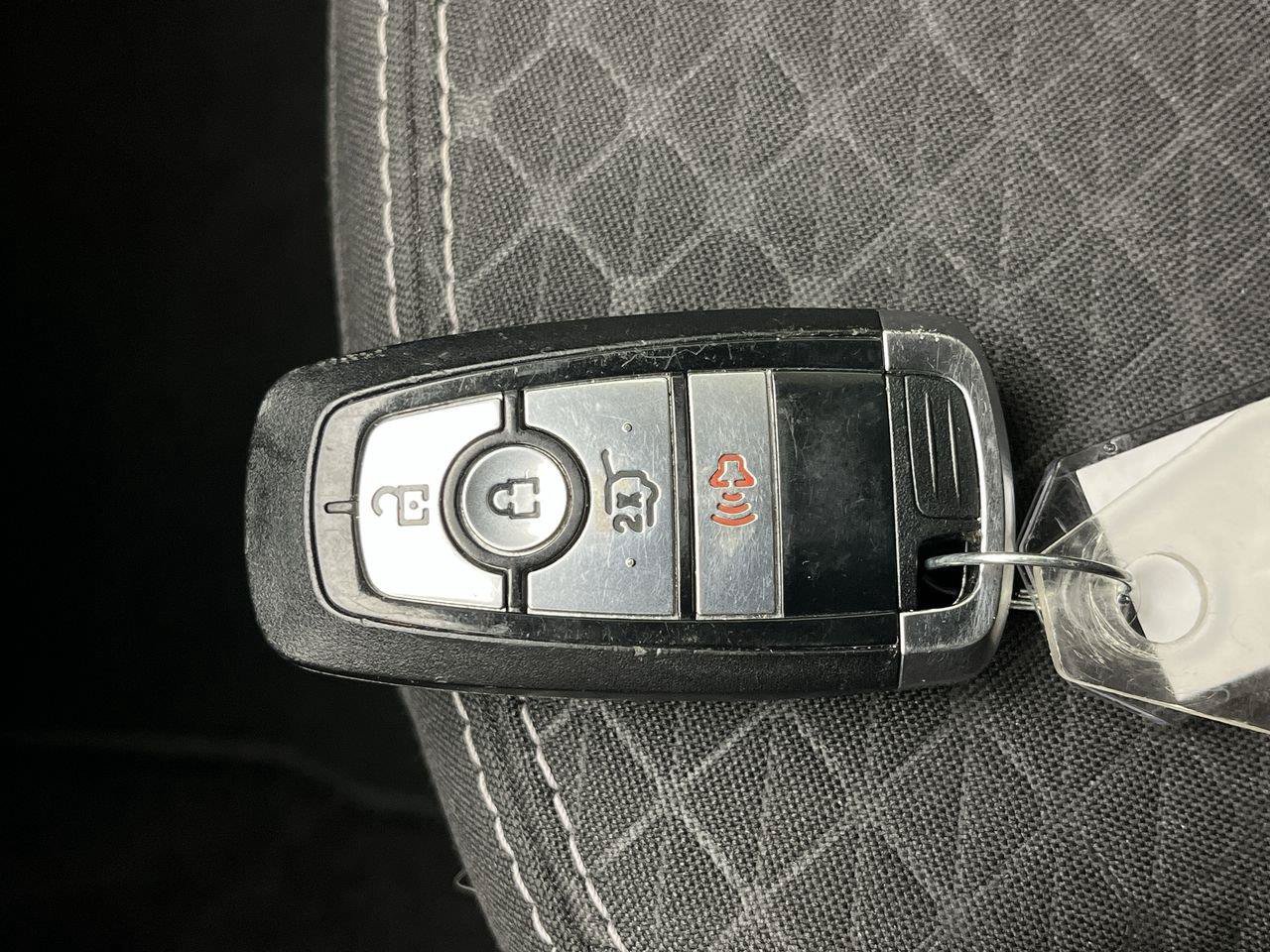 Used 2025 Ford Escape Active AWD/4WD image 23