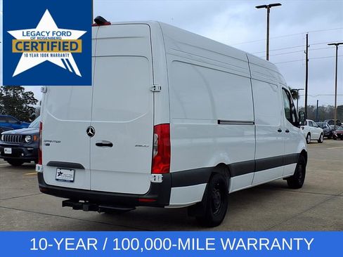 Used 2025 Mercedes-Benz Sprinter 2500 image 2