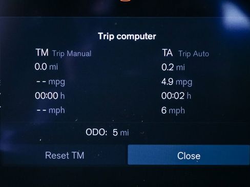 New 2026 Volvo XC90 T8 Plus w/ Protection Package Premier image 12