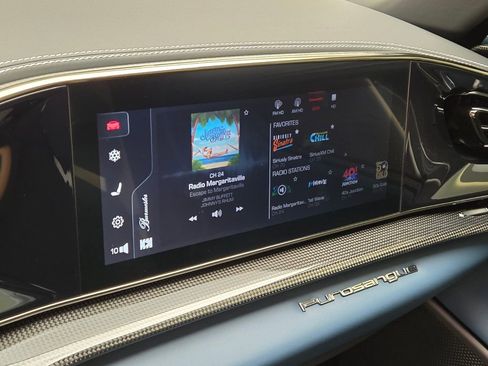 Used 2025 Ferrari Purosangue image 40