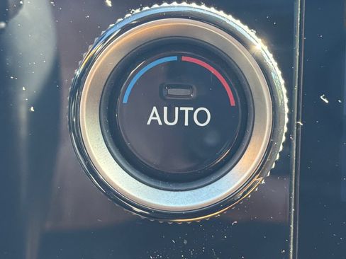 Used 2025 Lexus NX 250 FWD w/ Cold Area Package image 24