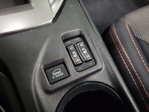Used 2019 Subaru Crosstrek 2.0i Premium AWD/4WD image 19