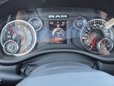 Certified 2025 RAM 1500 Big Horn AWD/4WD image 10