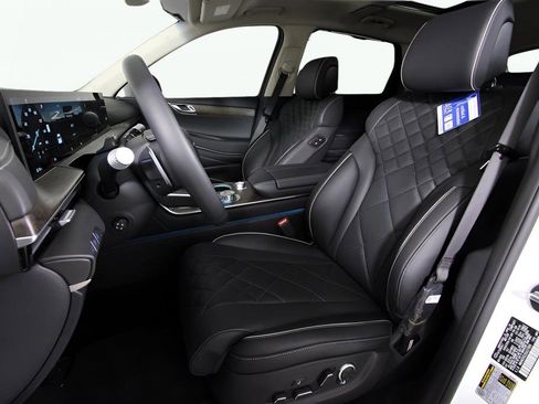 New 2025 Genesis GV80 3.5T Prestige AWD/4WD image 34