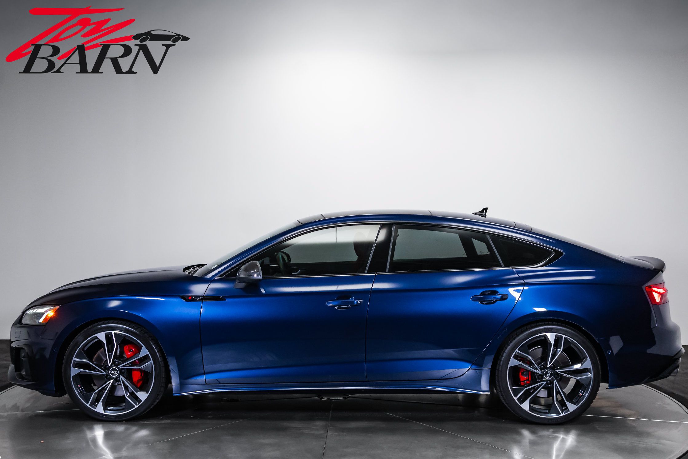 Used 2022 Audi S5 Prestige AWD/4WD image 2