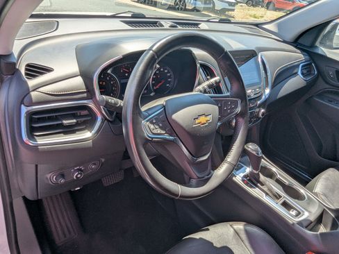 Used 2019 Chevrolet Equinox Premier AWD/4WD image 16