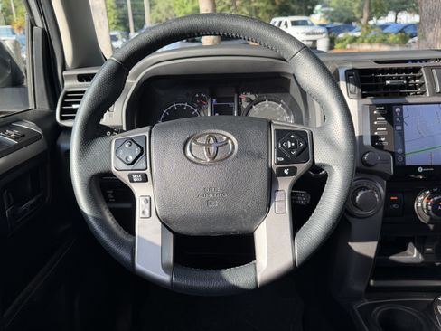 Used 2020 Toyota 4Runner SR5 Premium w/ Moonroof Package AWD/4WD image 35