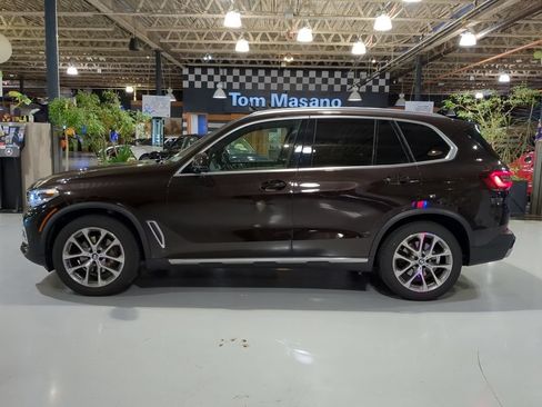Used 2022 BMW X5 xDrive40i w/ Premium Package AWD/4WD image 10