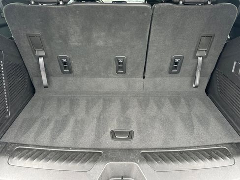 Used 2023 Chevrolet Tahoe LT AWD/4WD image 16