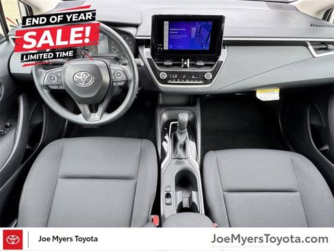 Used 2025 Toyota Corolla LE image 9