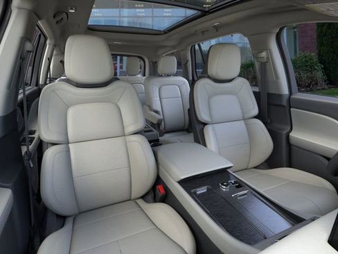 New 2026 Lincoln Aviator Reserve image 10