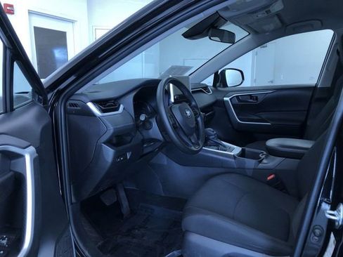 Certified 2025 Toyota RAV4 LE image 10