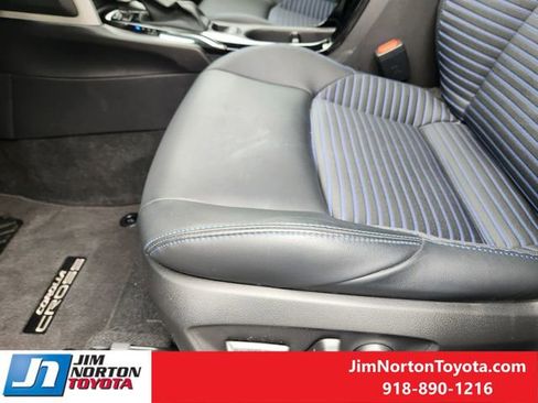 Used 2025 Toyota Corolla Cross AWD Hybrid w/ Convenience Package image 25