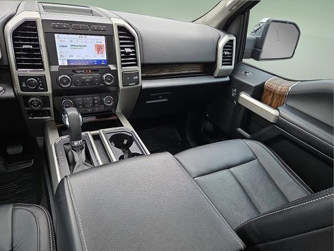Used 2020 Ford F150 Lariat AWD/4WD image 12
