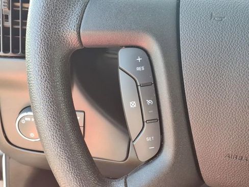 Used 2023 Chevrolet Express 3500 LT w/ LT Preferred Equipment Group RWD image 13