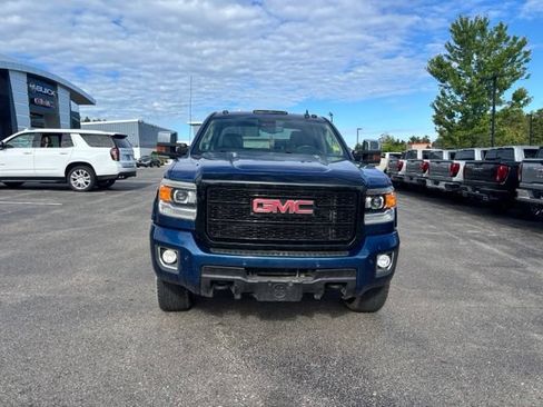 Used 2015 GMC Sierra 2500 Denali w/ Duramax Plus Package AWD/4WD image 2