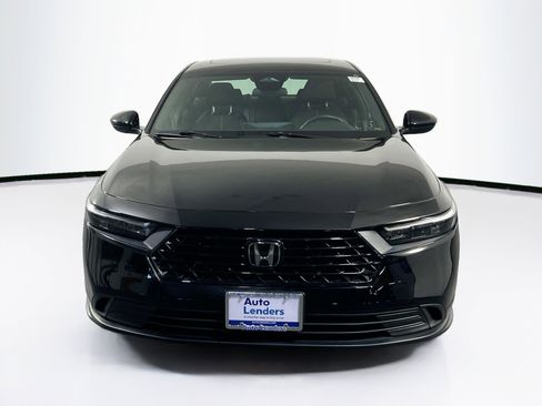 Used 2023 Honda Accord Sport image 2
