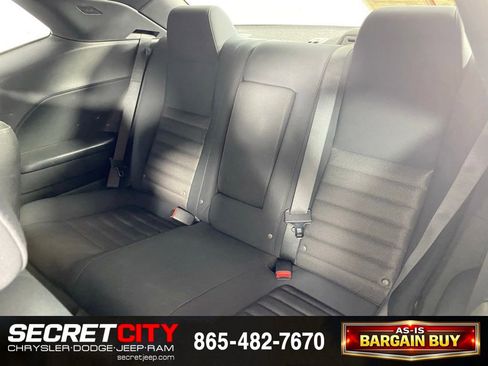 Used 2010 Dodge Challenger SE RWD image 25