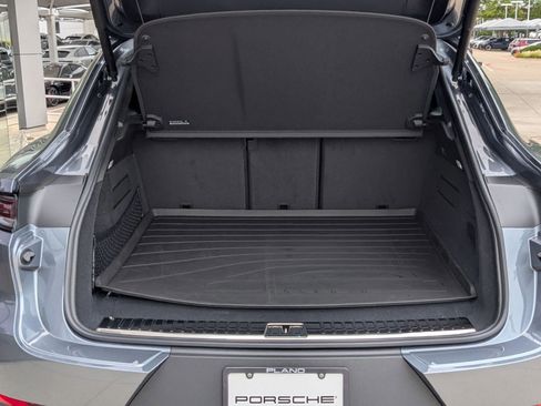 New 2026 Porsche Cayenne E-Hybrid Coupe AWD/4WD image 22