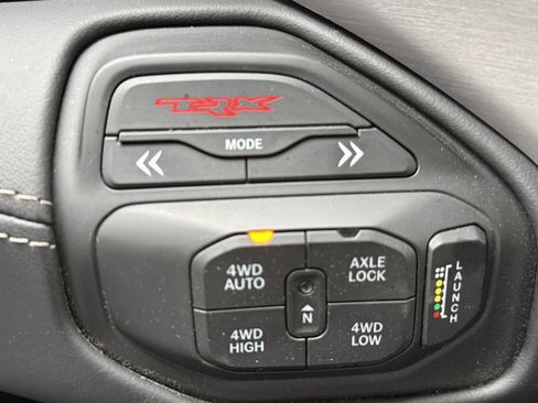 Used 2022 RAM 1500 TRX AWD/4WD image 17