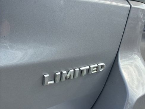 Used 2019 Jeep Grand Cherokee Limited image 11