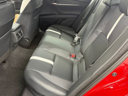Used 2026 Toyota Camry SE w/ Convenience Package FWD image 28