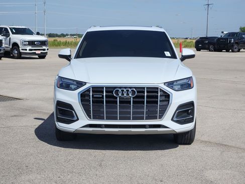 Used 2021 Audi Q5 2.0T Premium Plus w/ Premium Plus Package AWD/4WD image 2