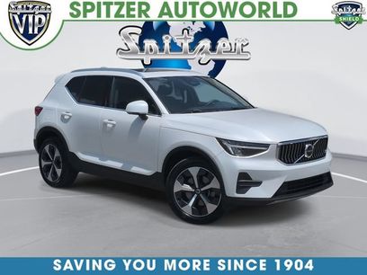 Used 2024 Volvo XC40 B5 Core