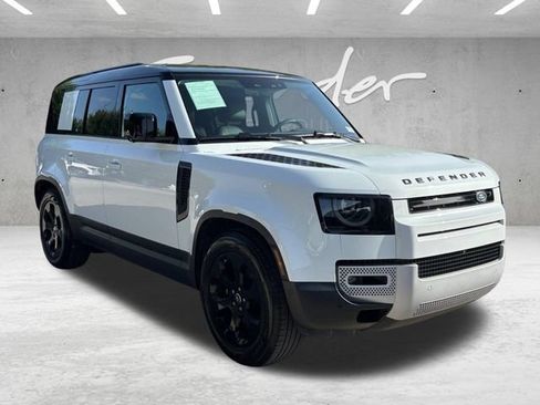 Used 2025 Land Rover Defender 110 S AWD/4WD image 2