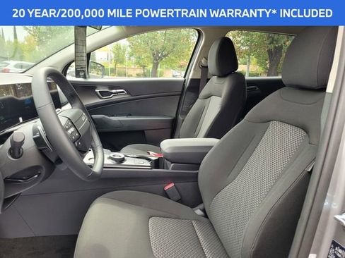 New 2026 Kia Sportage LX image 8