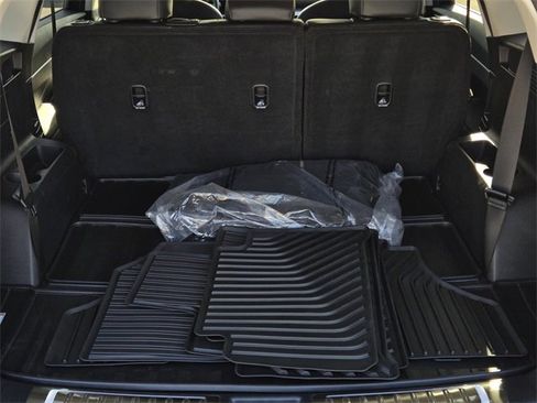 Certified 2025 Kia Sorento S w/ Panoramic Sunroof Package image 10