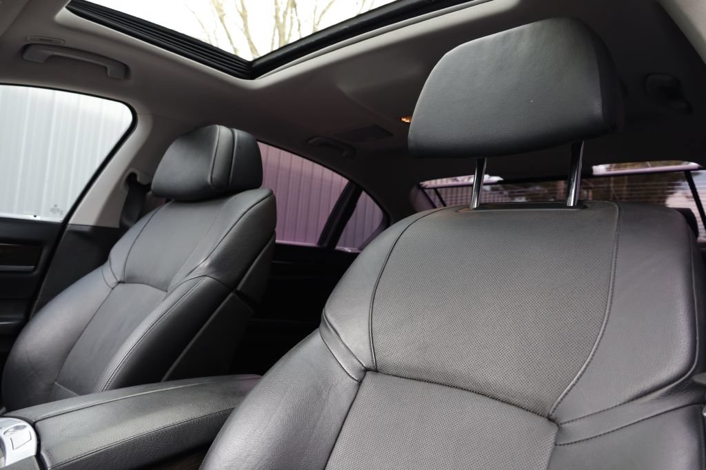 Used 2012 BMW 740Li RWD image 15