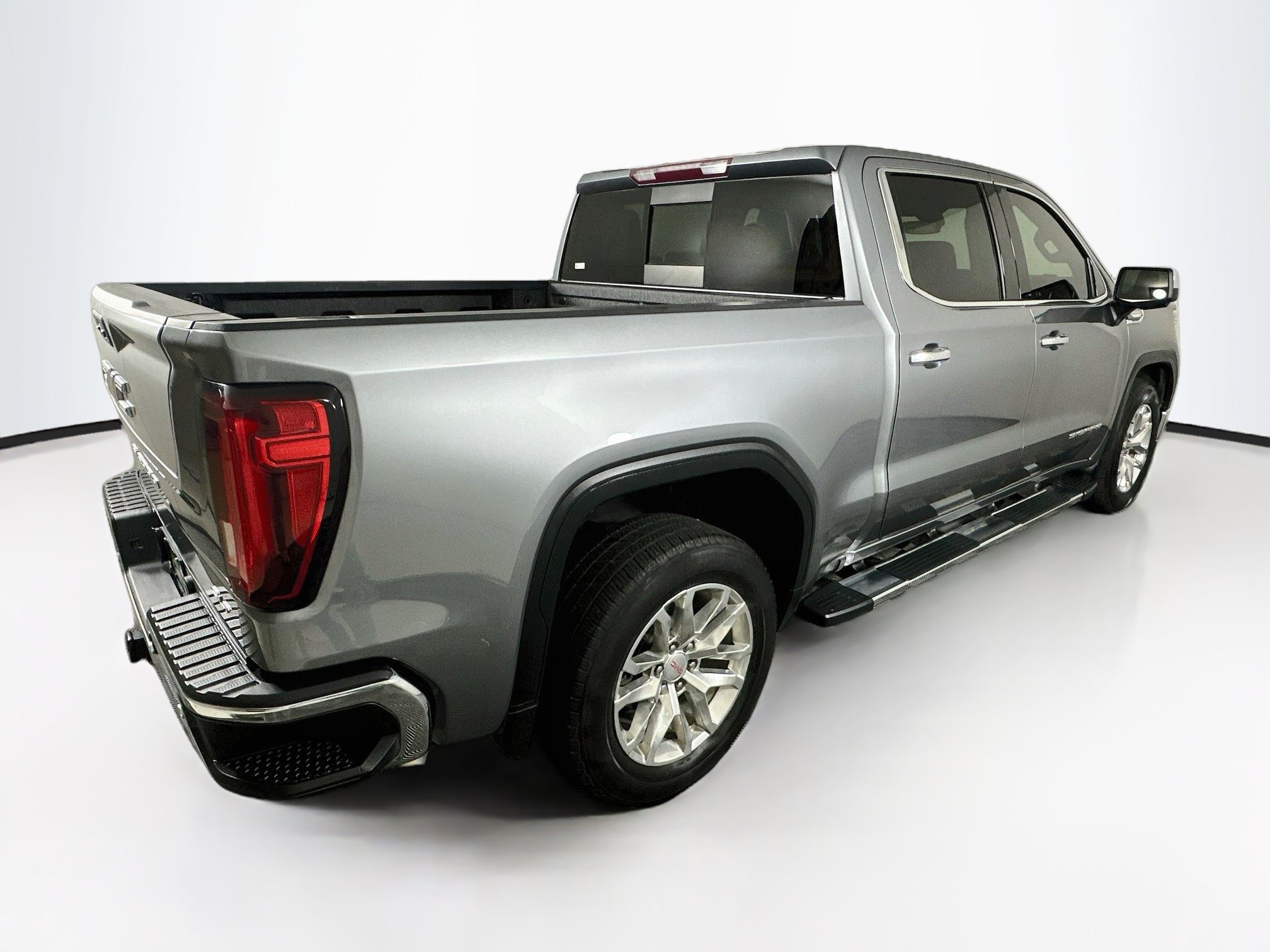 Used 2020 GMC Sierra 1500 SLT RWD image 9