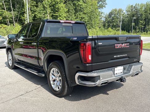 Used 2022 GMC Sierra 1500 SLT w/ SLT Premium Plus Package AWD/4WD image 22