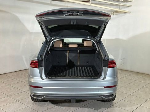 Used 2023 Audi Q8 Premium Plus w/ Premium Plus Package AWD/4WD image 21