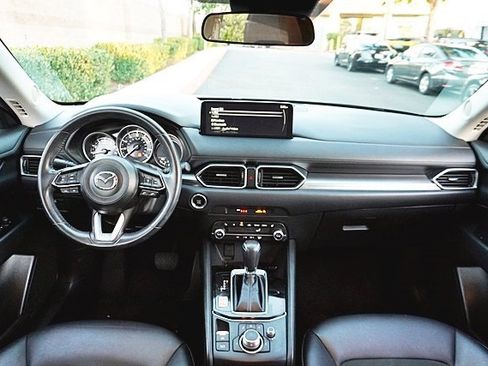 Used 2021 MAZDA CX-5 Touring image 18