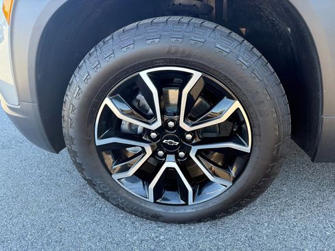 Used 2025 Chevrolet TrailBlazer ACTIV w/ Convenience Package image 10