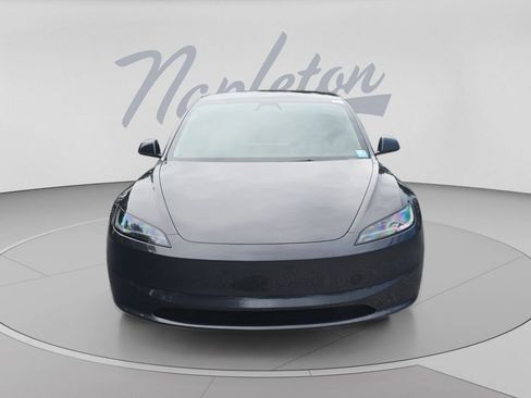Used 2025 Tesla Model 3 Long Range RWD image 2