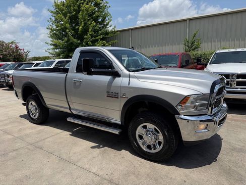 Used 2014 RAM 2500 SLT w/ Popular Equipment Group AWD/4WD image 74